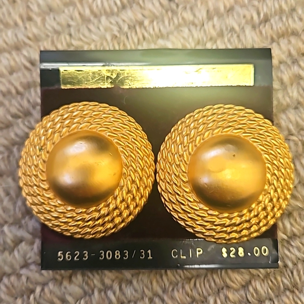 NWT gold tone large circular matte finish clip-on earrings